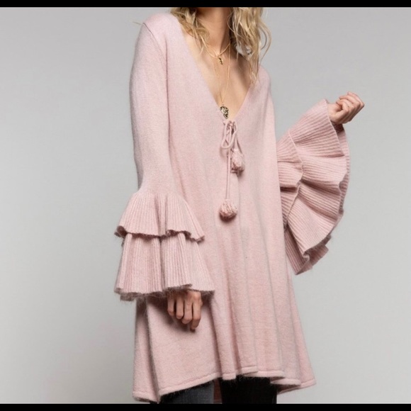 Rose Pink Tiered Bell Sleeve Tunic Sweater - Picture 10 of 11